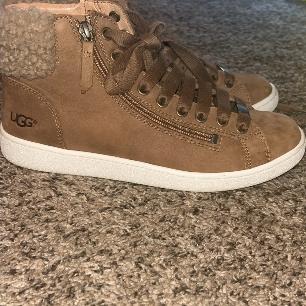 UGG Chestnut Shearling High-Tops - Picture 3 of 3
